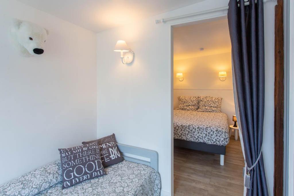 Couette & Confitures Bed and Breakfast Nojeon-en-Vexin Εξωτερικό φωτογραφία
